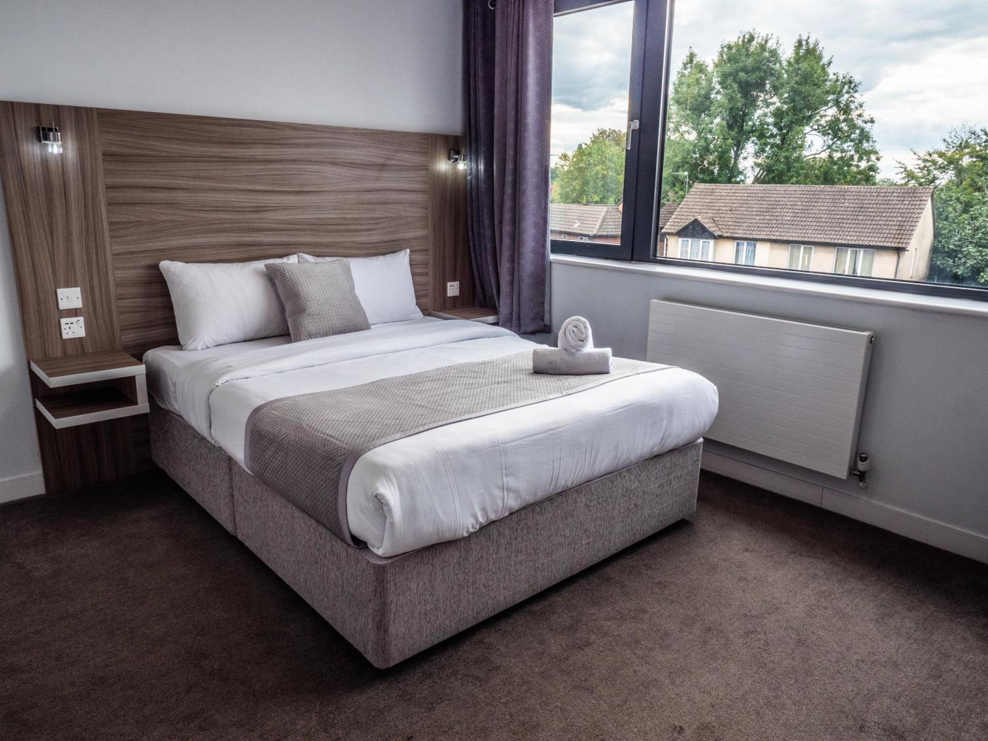 Sky Nights Hotel London Heathrow Hillingdon Zewnętrze zdjęcie