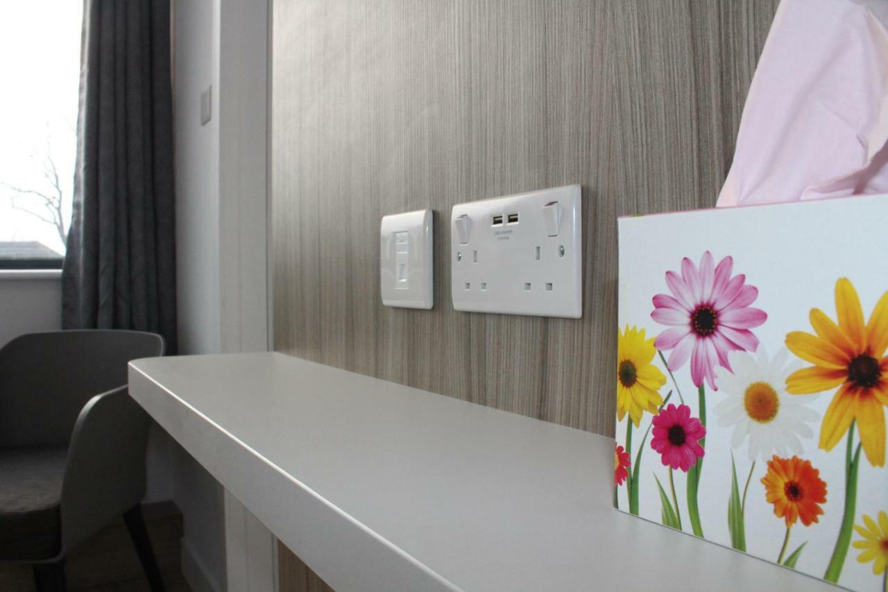 Sky Nights Hotel London Heathrow Hillingdon Zewnętrze zdjęcie